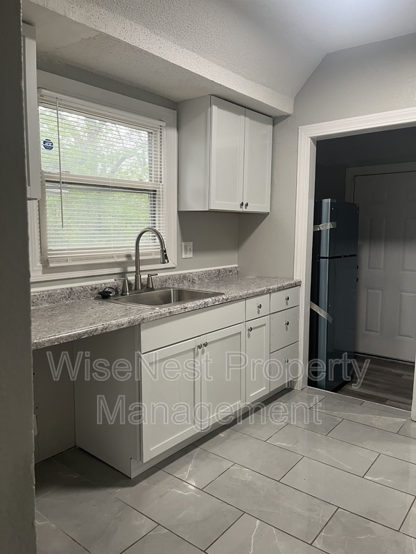 Building Photo - 3509 Brooklyn Ave