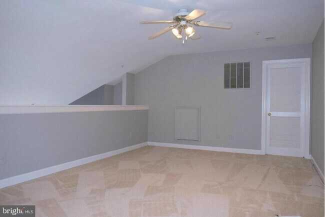 Building Photo - 12249 Fairfield House Dr