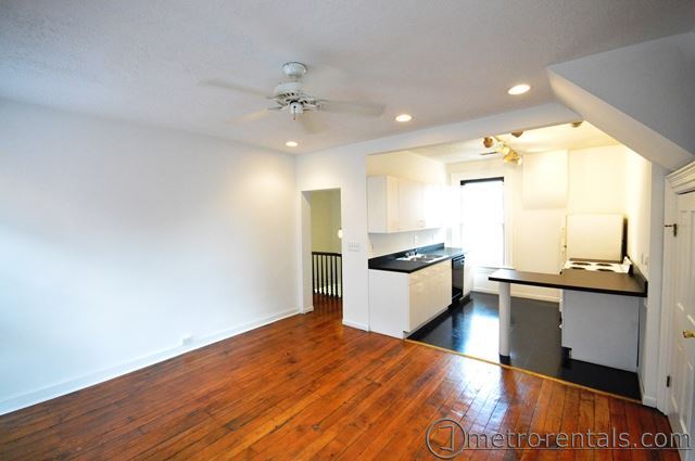 Kitchen - 321 E Livingston Ave