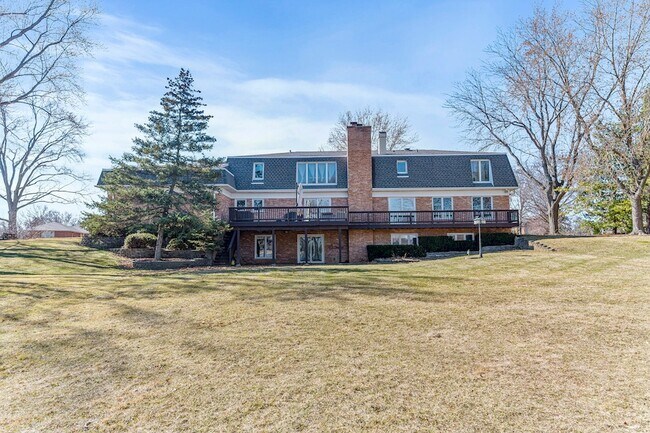 Building Photo - 2419 Cumberland Cir