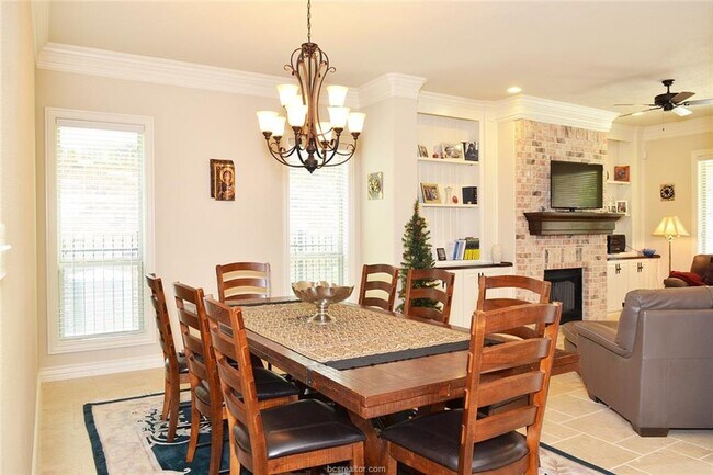 Building Photo - 5145 Stonewater Loop