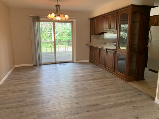 Building Photo - 6924 N Flamingo Ct