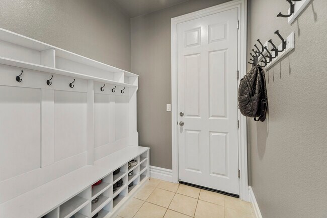 Building Photo - 3019 Belden Ct