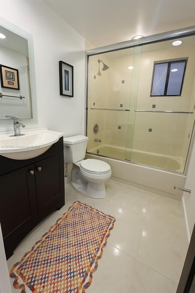 Building Photo - 8730 SW 133rd Avenue Rd