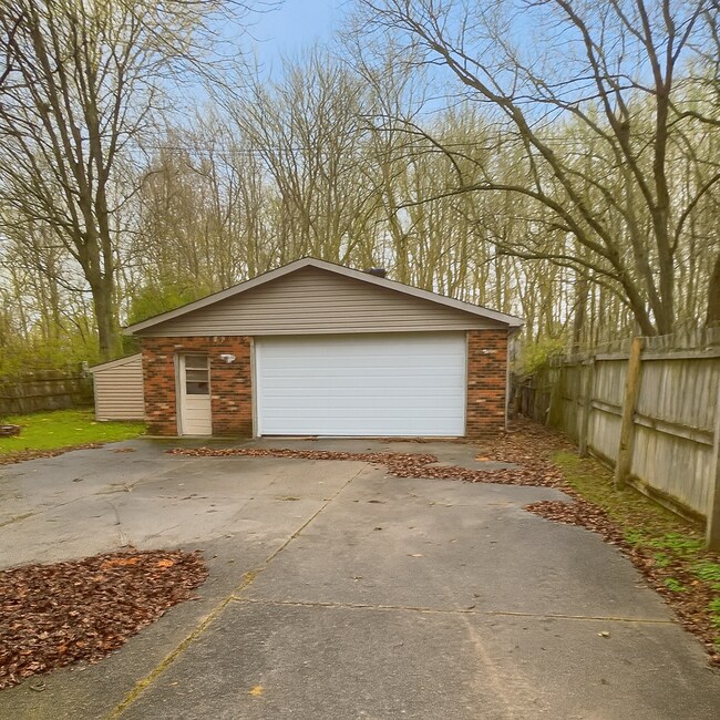 Building Photo - 8216 Afterglow Dr