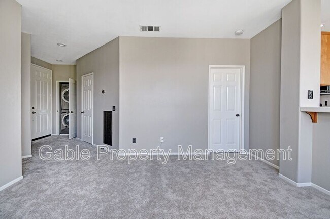 Building Photo - 27030 Victoria Ln