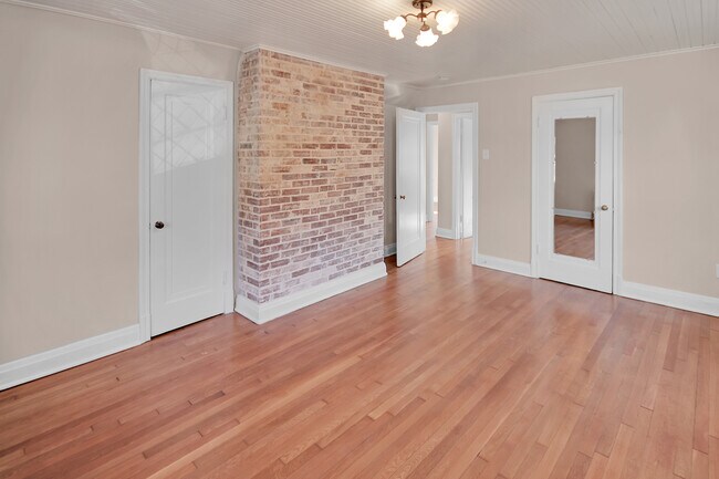 Building Photo - 7428 Cornell Ave