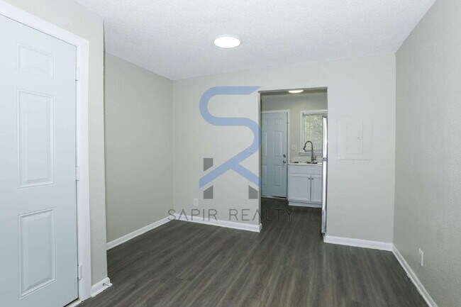 Building Photo - All-Electric 2-Bed Retreat in the Heart of Atlanta