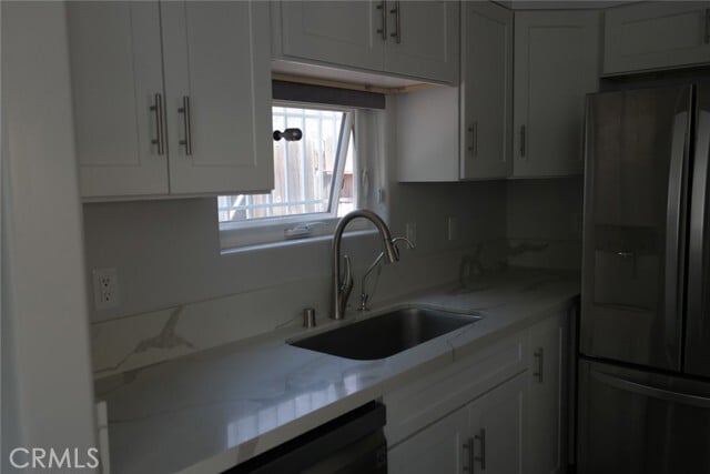Building Photo - 327 S Orange Dr