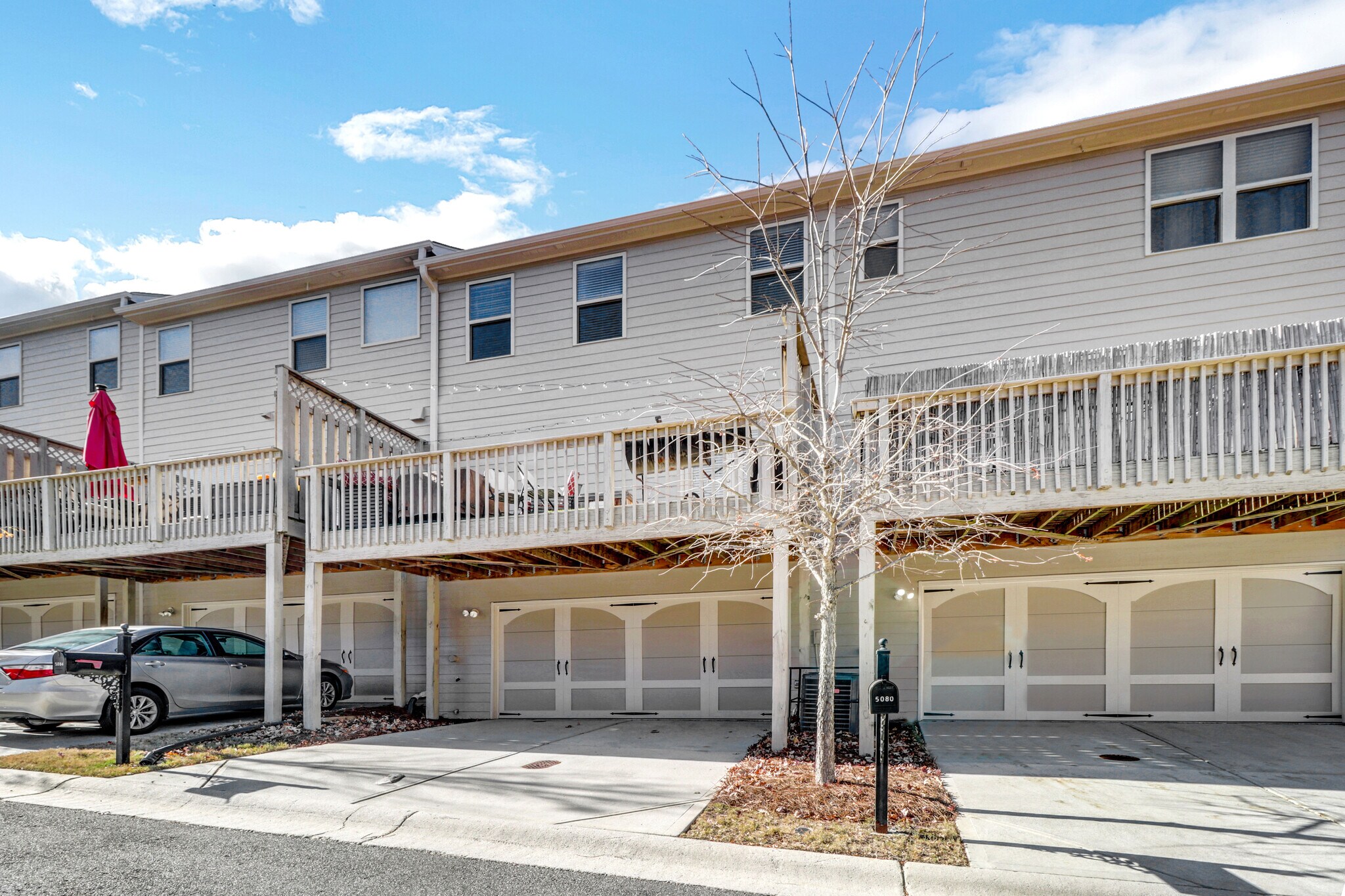 Building Photo - 5084 Whiteoak Ter SE