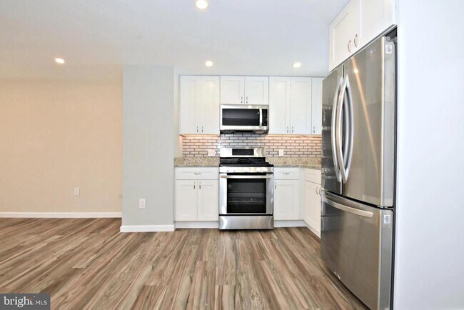 Building Photo - 3554 Miller St