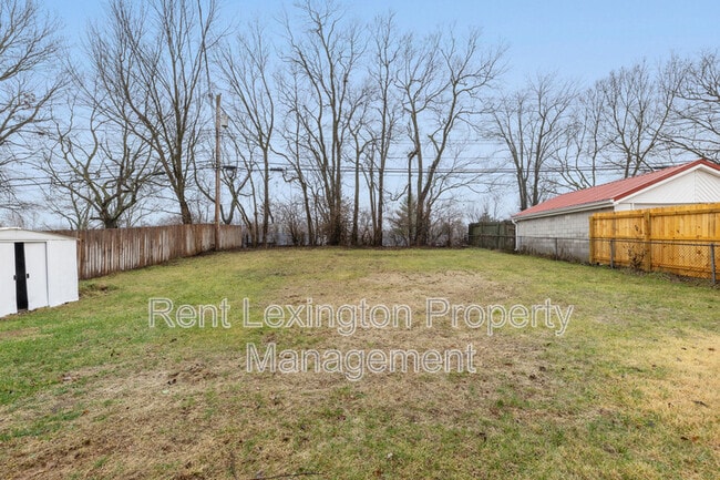 Building Photo - 328 Harvard Dr