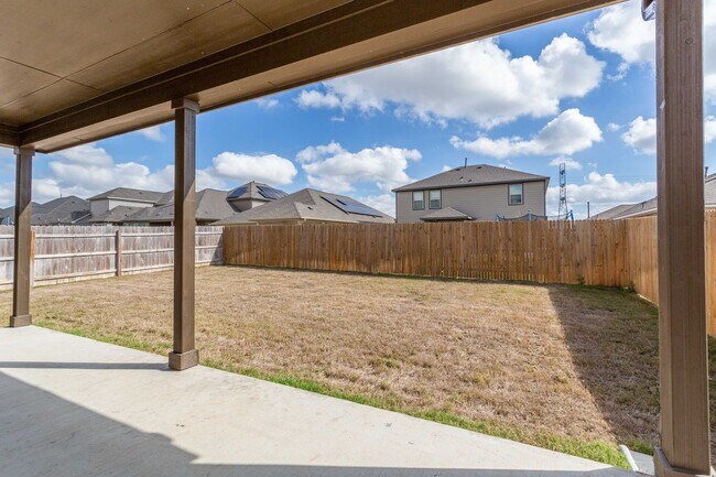 Building Photo - Luxurious Newer Construction 3-Bedroom Hom...