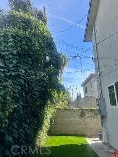 Building Photo - 6506 N White Oak Ave