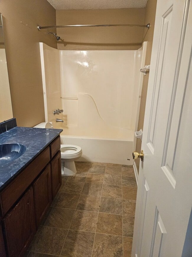 Building Photo - Under Repair