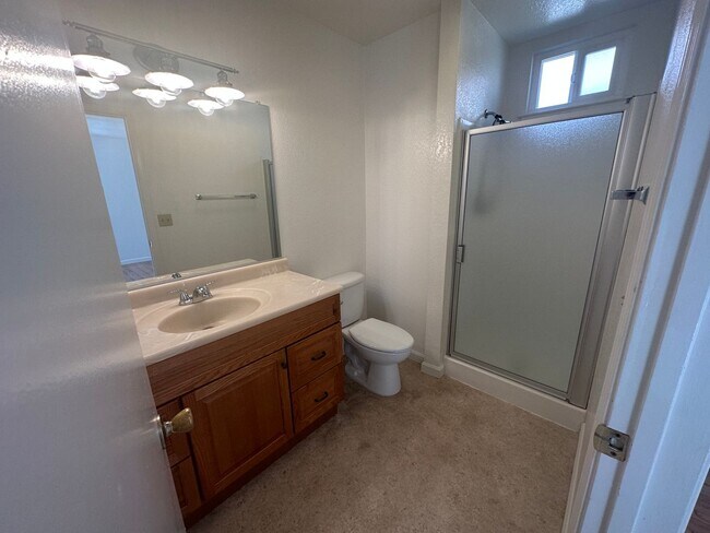 Building Photo - 17north