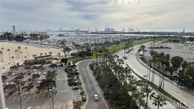 Building Photo - 800 E Ocean Blvd