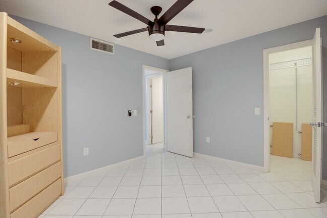 Building Photo - 4272 Deste Ct