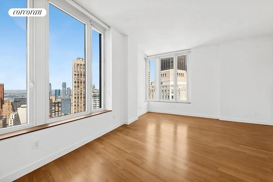 Building Photo - 15 William St