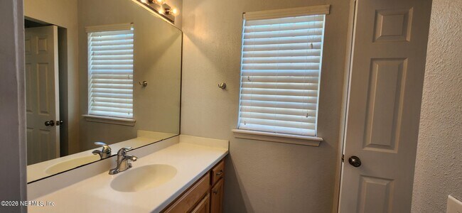 Building Photo - 1716 Forest Lake Cir W
