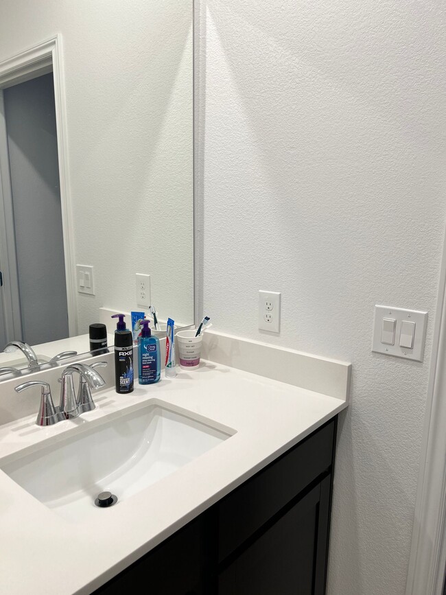 Building Photo - 1072 Gabriela Rdg Ln