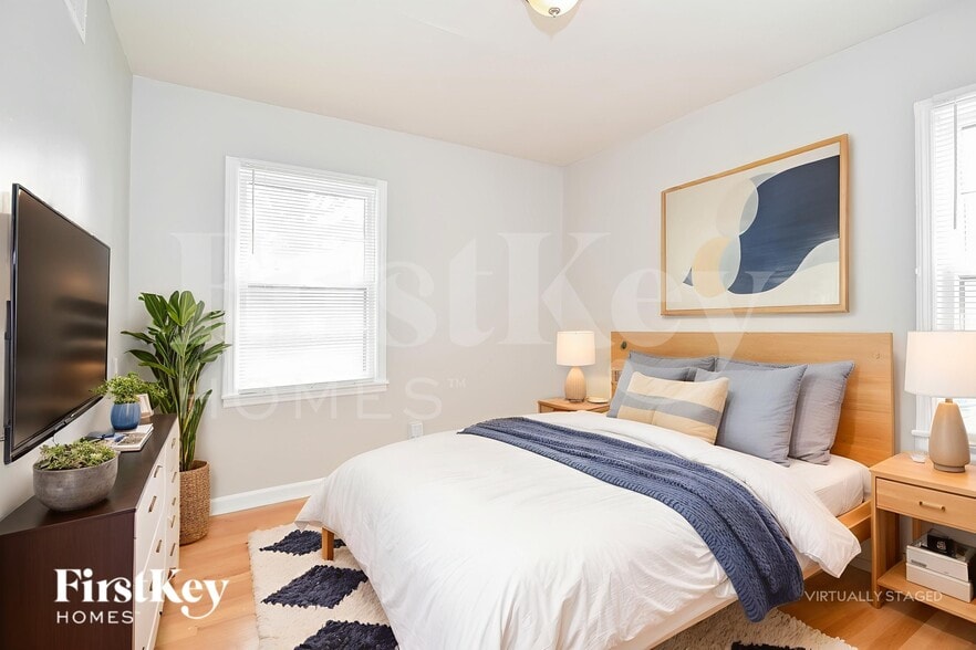 Building Photo - 1458 S White Station Rd