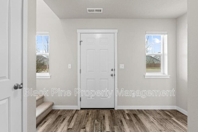 Building Photo - 7684 S Seabreeze Way