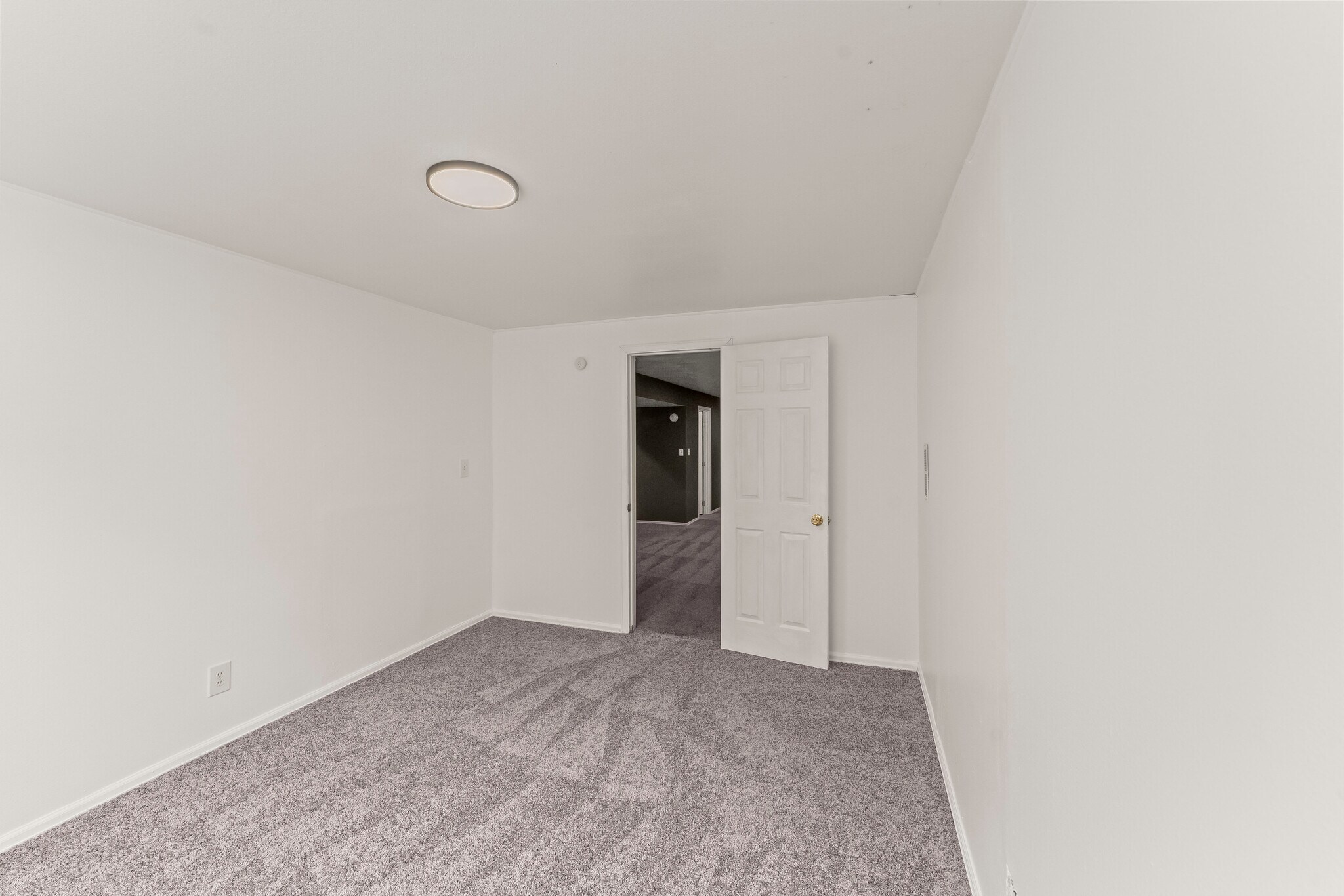 Building Photo - 133 S Spaulding Ave