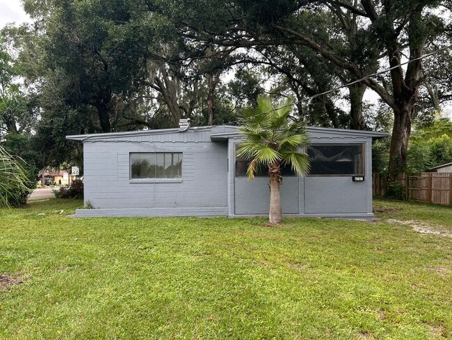 Primary Photo - Convinient 2 Bedroom Home in Arlington!