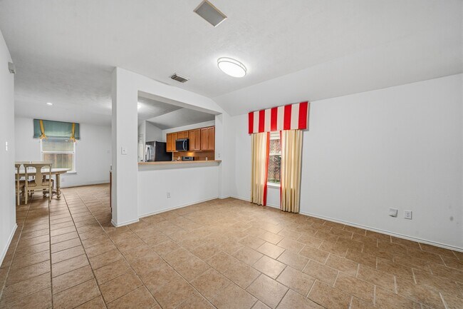 Building Photo - 22327 Albee Dr