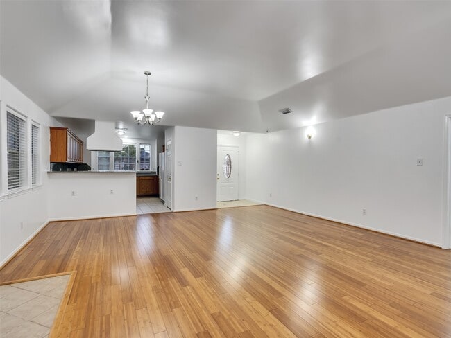 Building Photo - 7211 Canda Ln