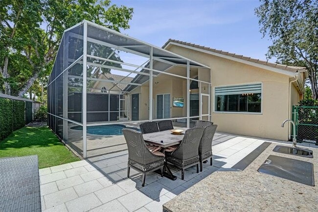 Building Photo - 5056 NW 95th Dr