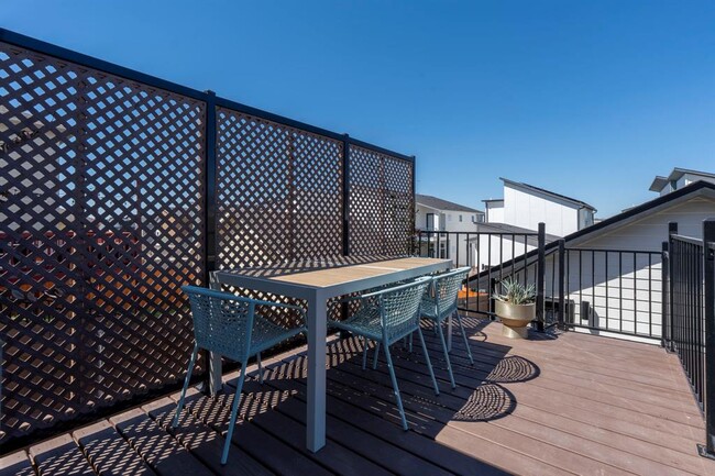 Building Photo - 6208 Perlita Dr