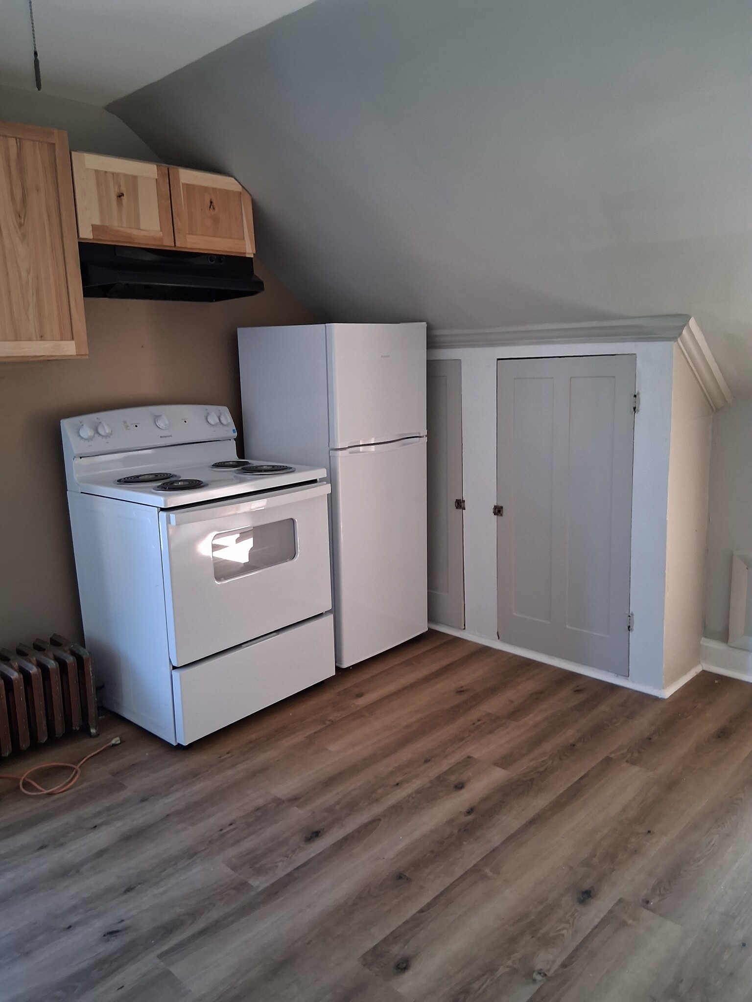 Kitchen - New Appliances - 266 S Prospect St