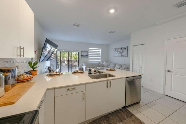 Building Photo - 12869 SW 233rd Terrace