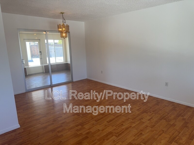 Building Photo - 28610 Pebble Beach Dr