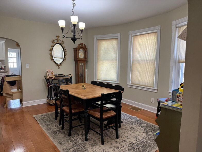 Building Photo - 130 Simpson Rd