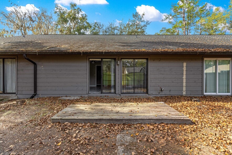 Building Photo - 4151 SE 22nd Ave