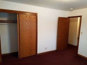 Building Photo - W 2nd St 1408-1410