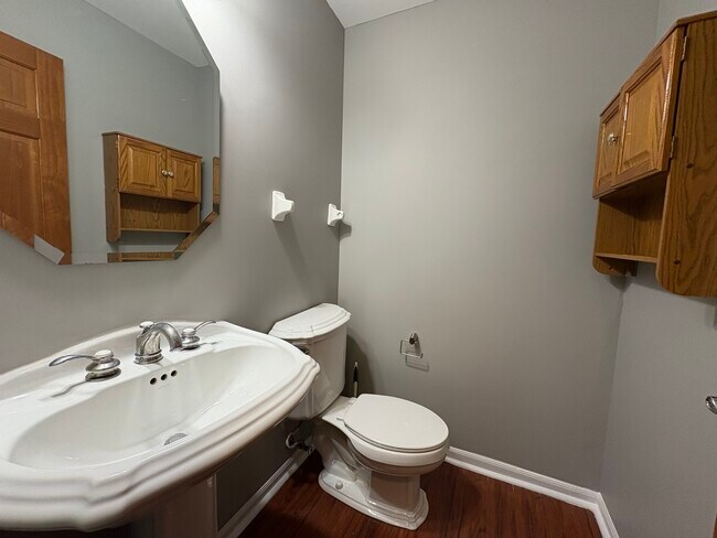 Building Photo - 1635 S Candlestick Way