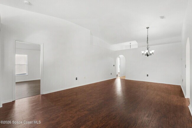 Building Photo - 4426 Four Lakes Dr