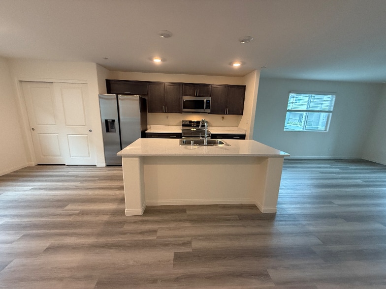 Building Photo - 6831 Truffle Gray St