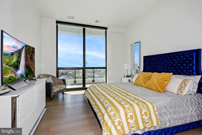 Building Photo - 1650 Silver Hill Dr