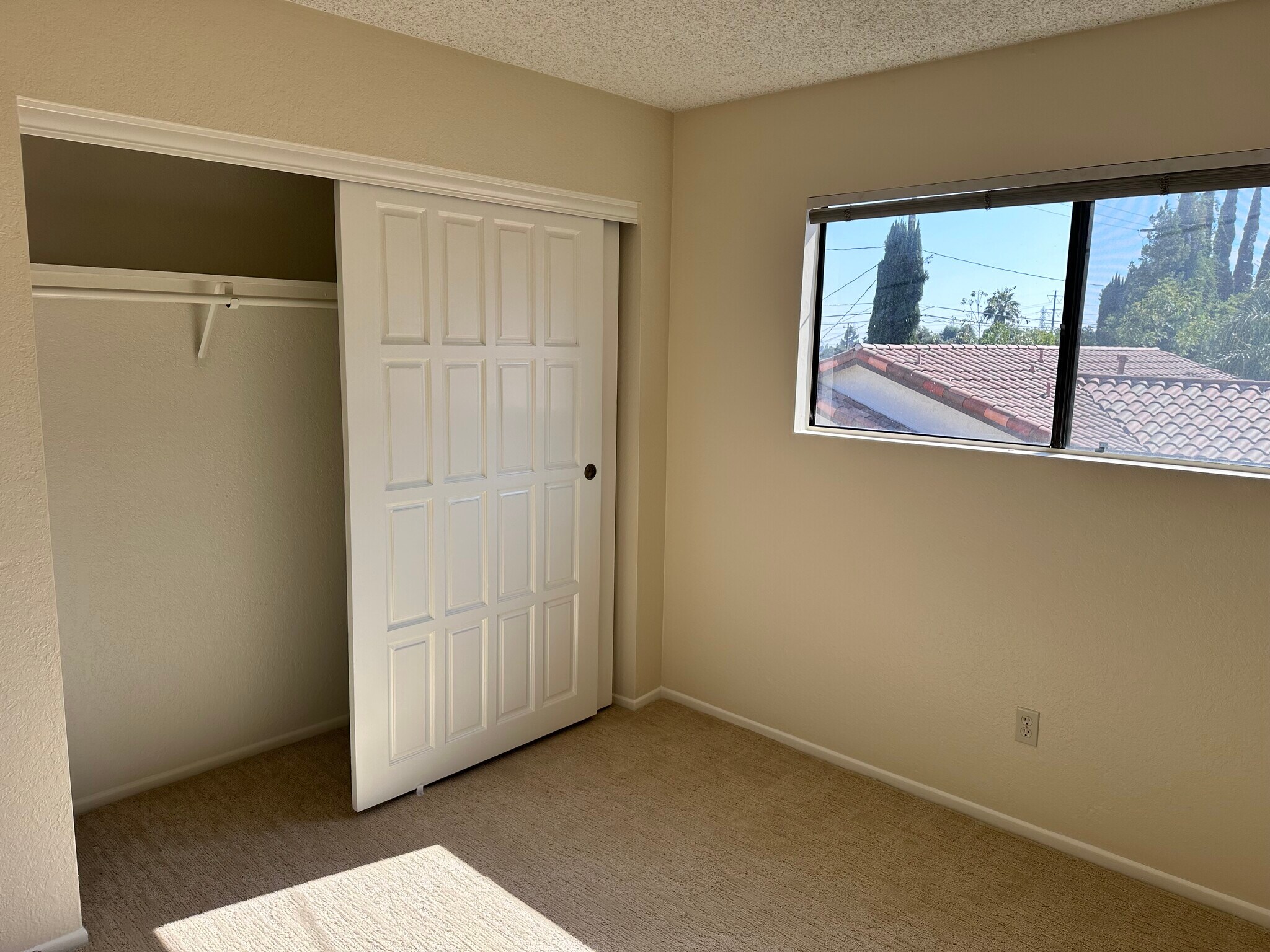 Building Photo - 3218 Tannencrest Dr