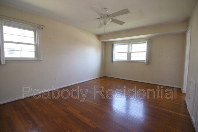 Building Photo - 8504 Wagon Wheel Rd