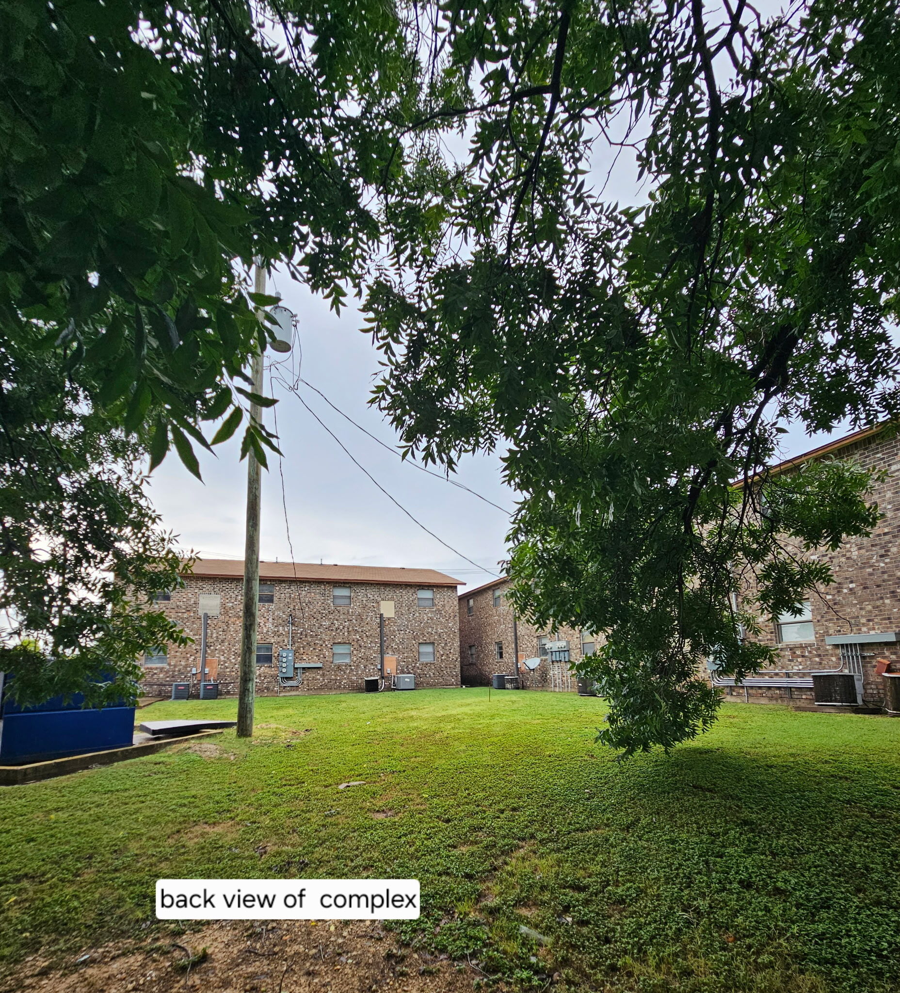Building Photo - 102 E Avenue A