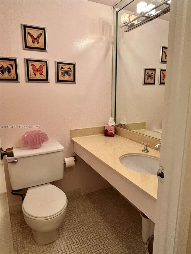 Building Photo - 1950 S Ocean Dr