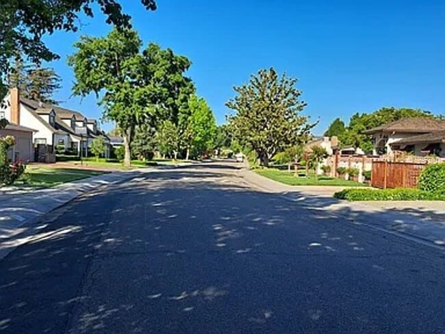 Building Photo - Charming 3BR House in Stockton