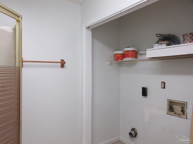 Building Photo - 5060 Saints Ln