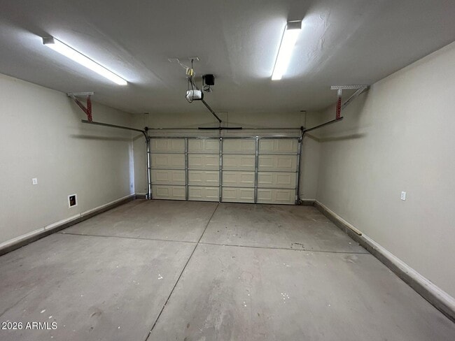 Building Photo - 2742 N Washington Ave